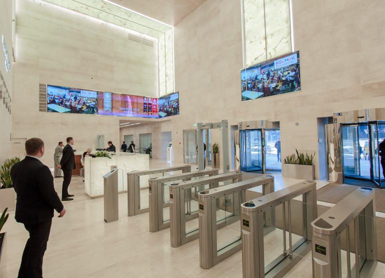 Башня Меркурий: Пропускная система